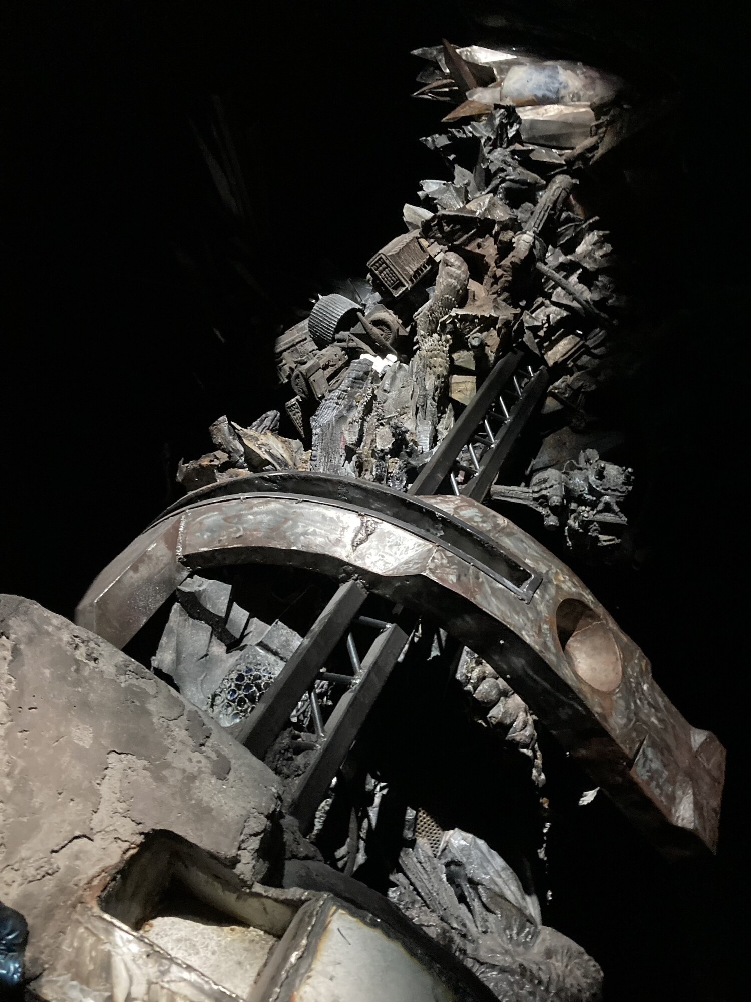 Installation view of Adrian Villar Rojas, <em>The End of Imagination</em>, 2022 in the Tank at the Art Gallery of New South Wales © Adrian Villar Rojas, photo by Tom Melick