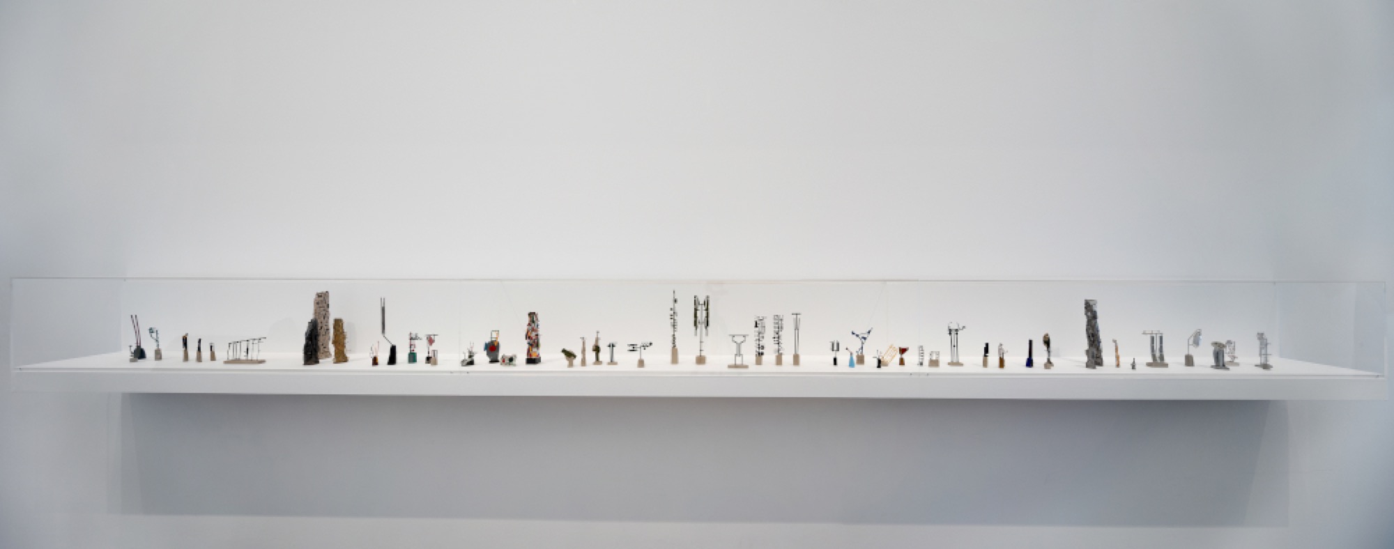 Installation view of ‘ASSEMBLED: The Art of Robert Klippel’ at TarraWarra Museum of Art. All works © Andrew Klippel. Courtesy of The Robert Klippel Estate, represented by Annette Larkin Fine Art, Sydney and Galerie Gmurzynska, Zurich /Copyright Agency, 2019. Photo: Andrew Curtis.