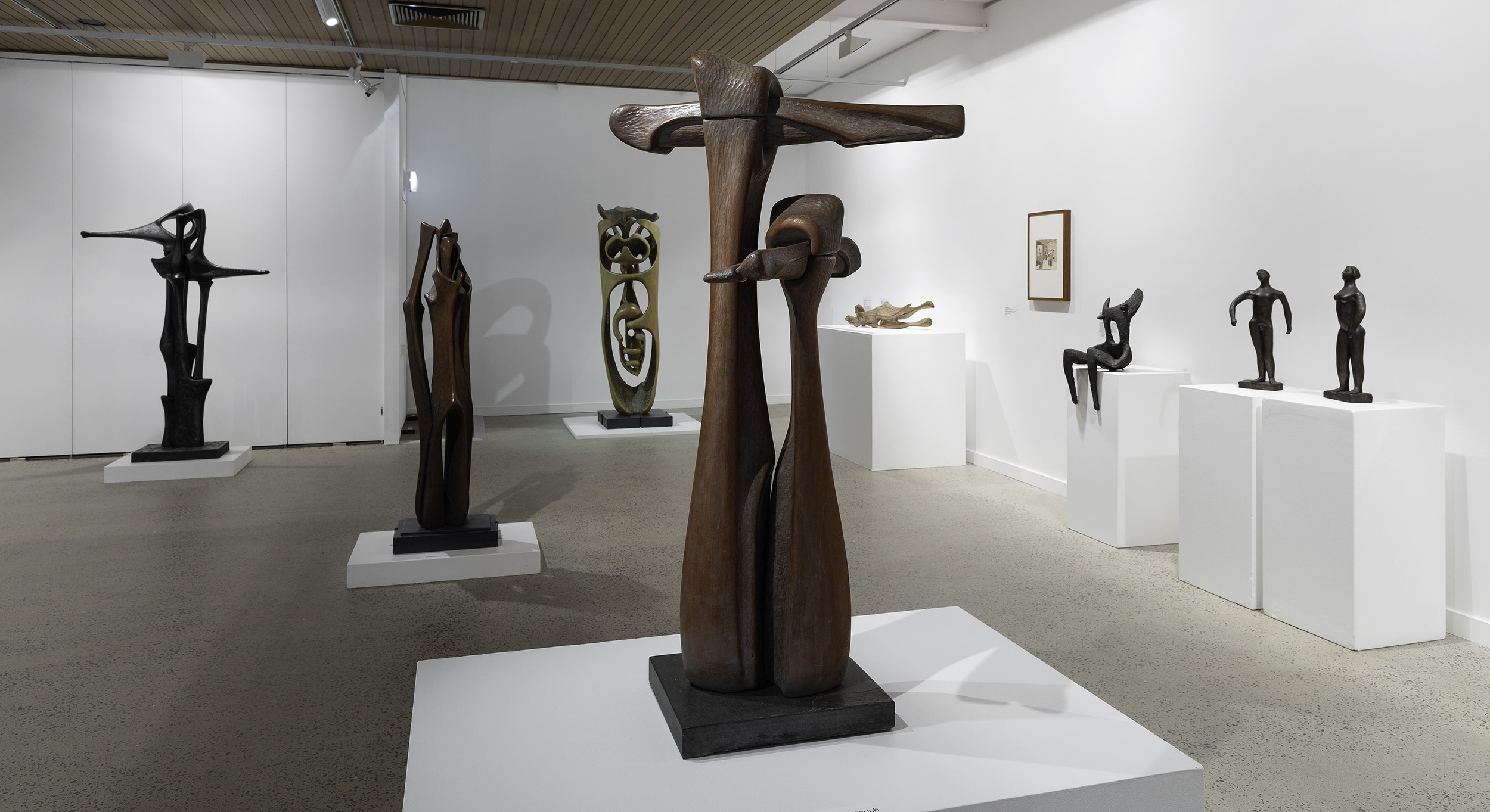 <em>Centre 5: bridging the gap</em>, installation view, McClelland, 2022. Image courtesy of McClelland. Photo: Christian Capurro
