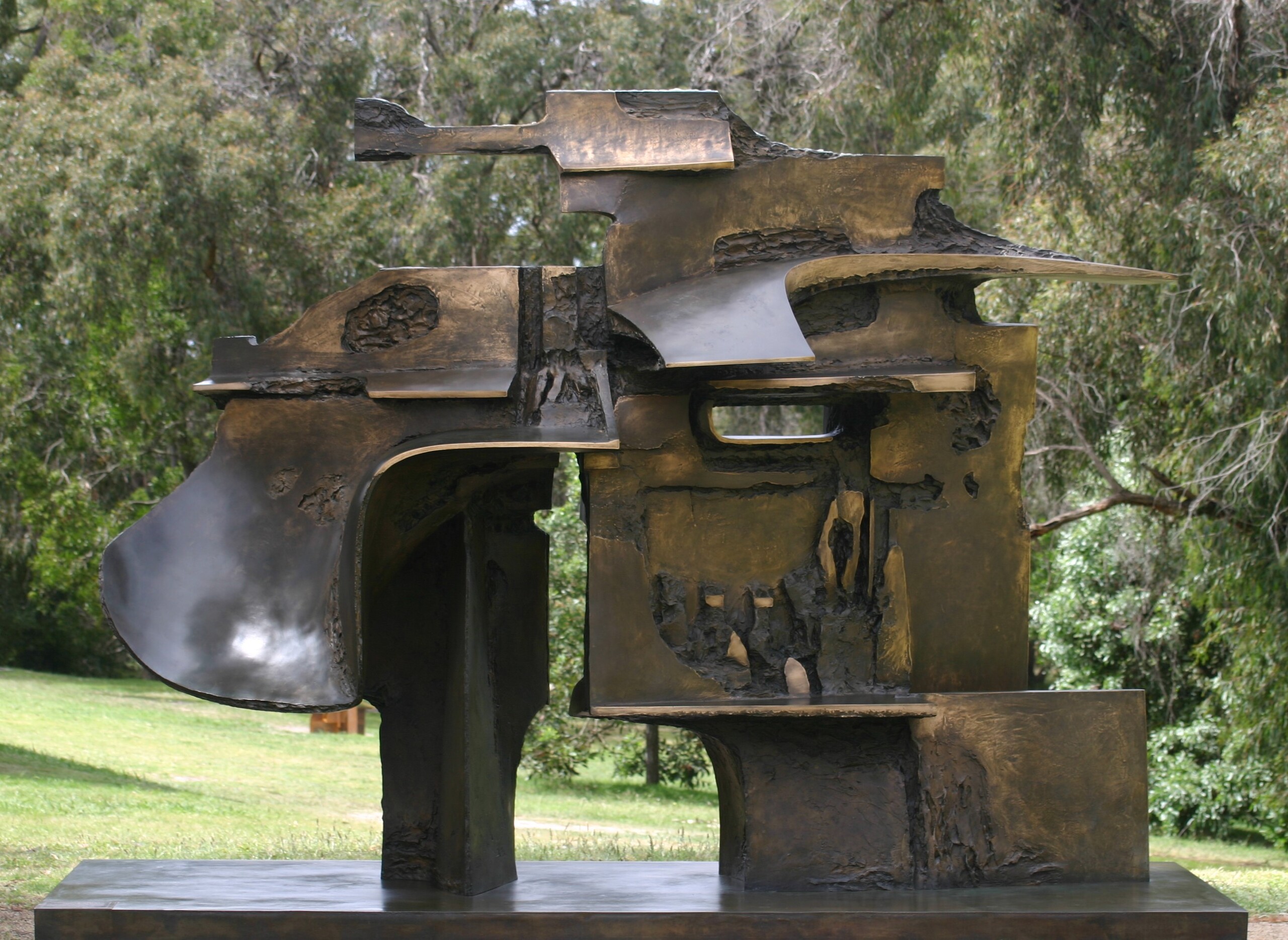 Norma Redpath, <em>Desert Arch,</em> 1964, cast 1968, bronze, 219.0 x 287.0 x 92.0 cm. Collection of McClelland