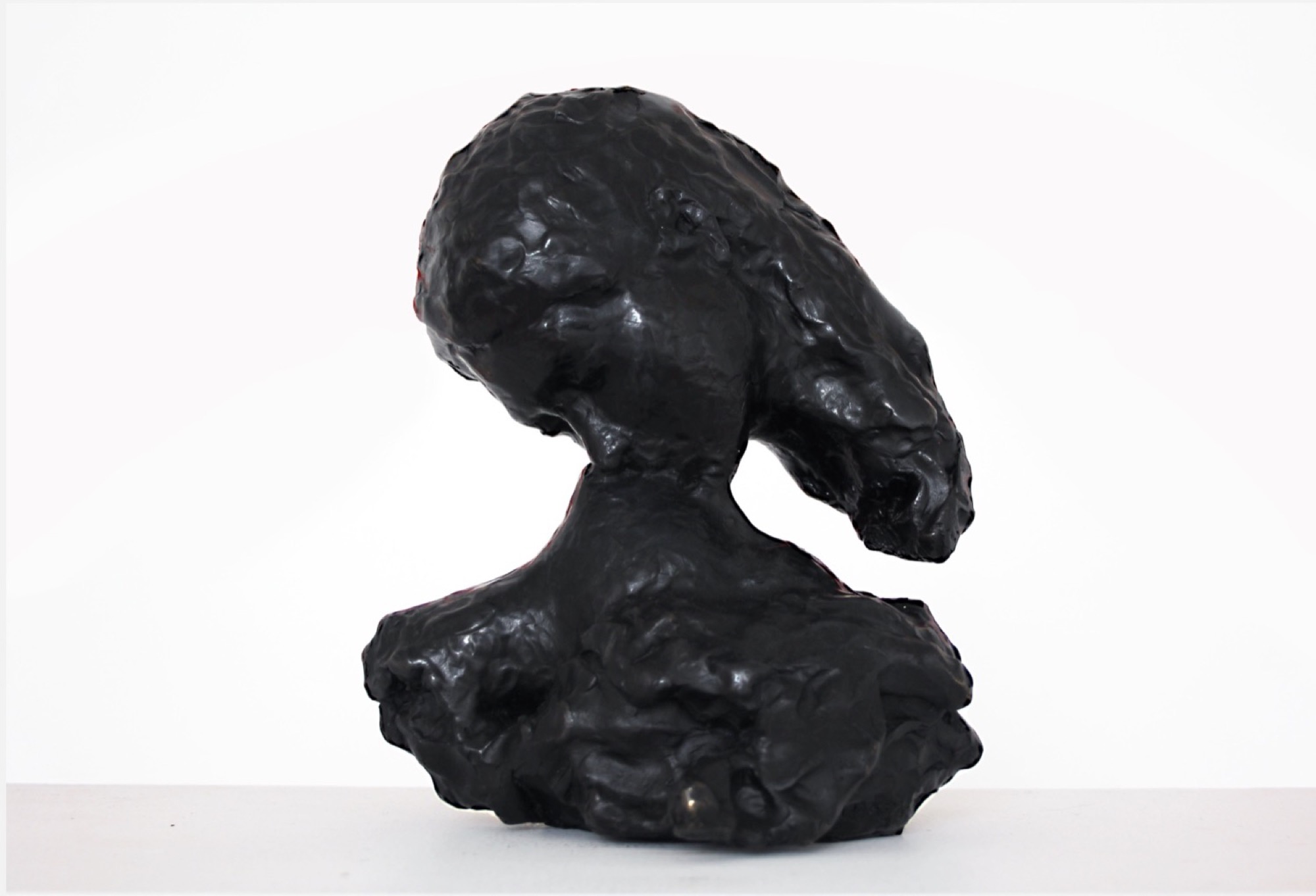 Sophia Whitney Hewson, <em>2020-2021</em>, 2021, bronze, 24 x 21 x 14 cm, MARS Gallery, Melbourne. Courtesy of the artist and MARS Gallery