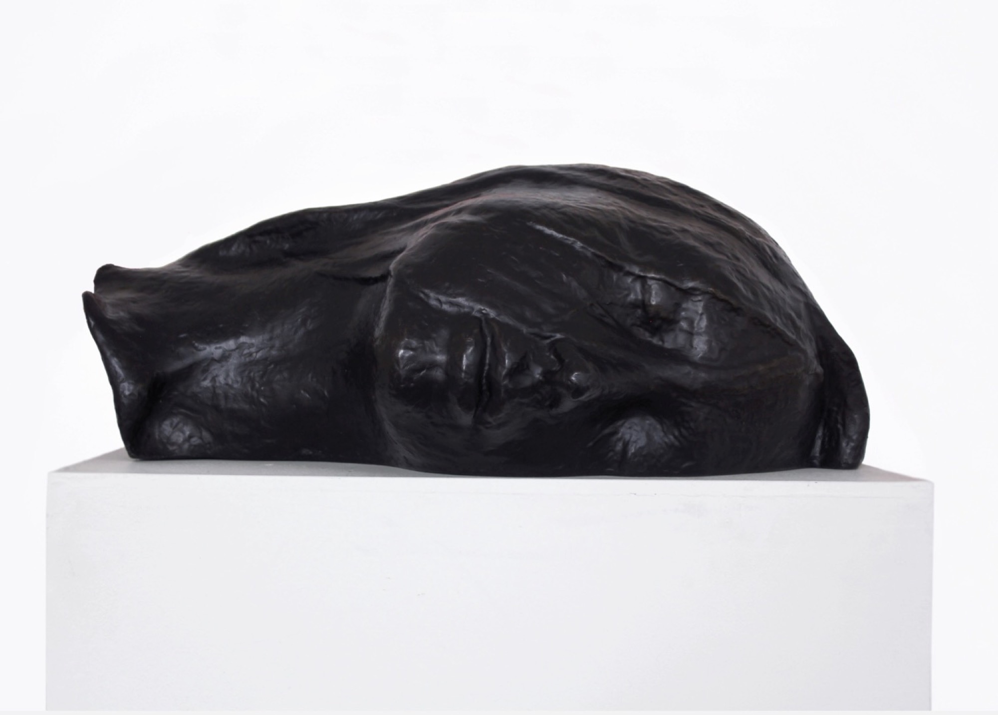 Sophia Whitney Hewson, <em>2020-2021</em>, 2021, bronze, 62 x 30 x 32 cm, MARS Gallery, Melbourne. Courtesy of the artist and MARS Gallery.