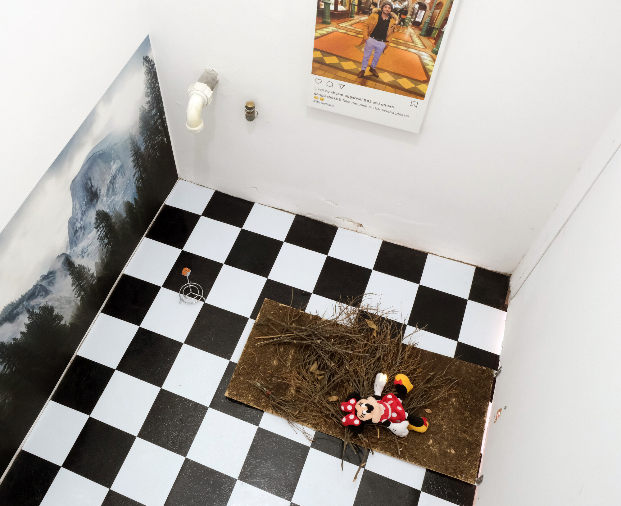 Installation view of David Attwood, <em>Étant donnés (mini)</em>, 2021.