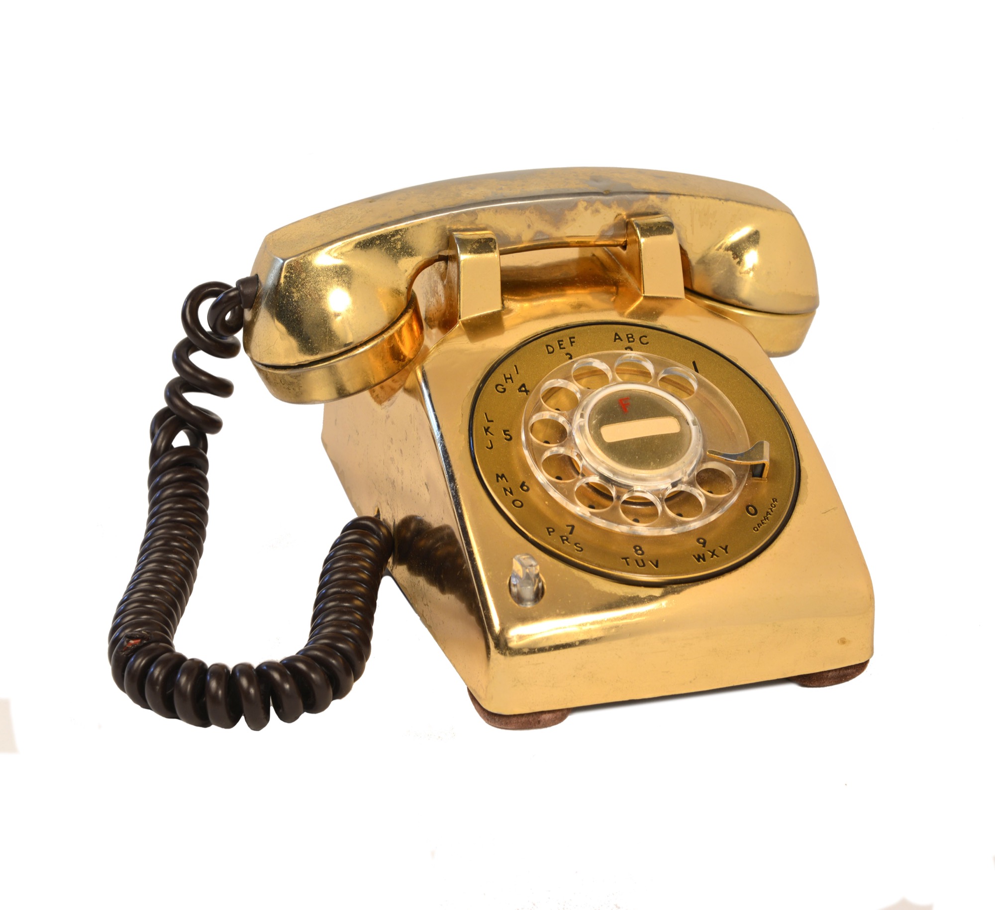 The gold telephone from Elvis’s bedside table at Graceland. © EPE. Graceland and its marks are trademarks of EPE. All Rights Reserved. Elvis Presley™ © 2022 ABG EPE IP LLC.