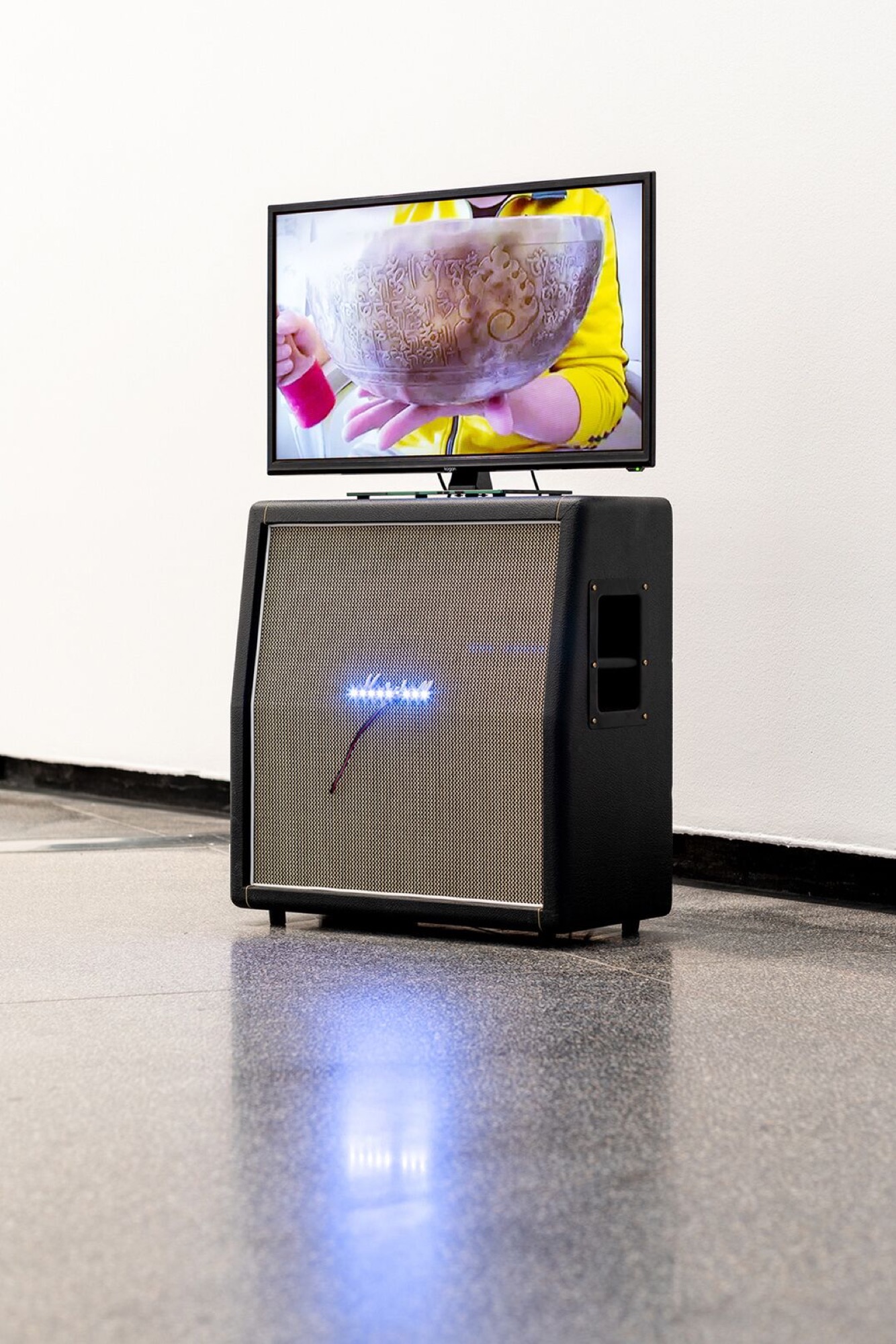 Haroon Mirza, Stimulate pineal function 2017, installation view, Australian Centre for Contemporary Art, Melbourne 2019. Courtesy the artist and Lisson Gallery, London. Photograph: Andrew Curtis.