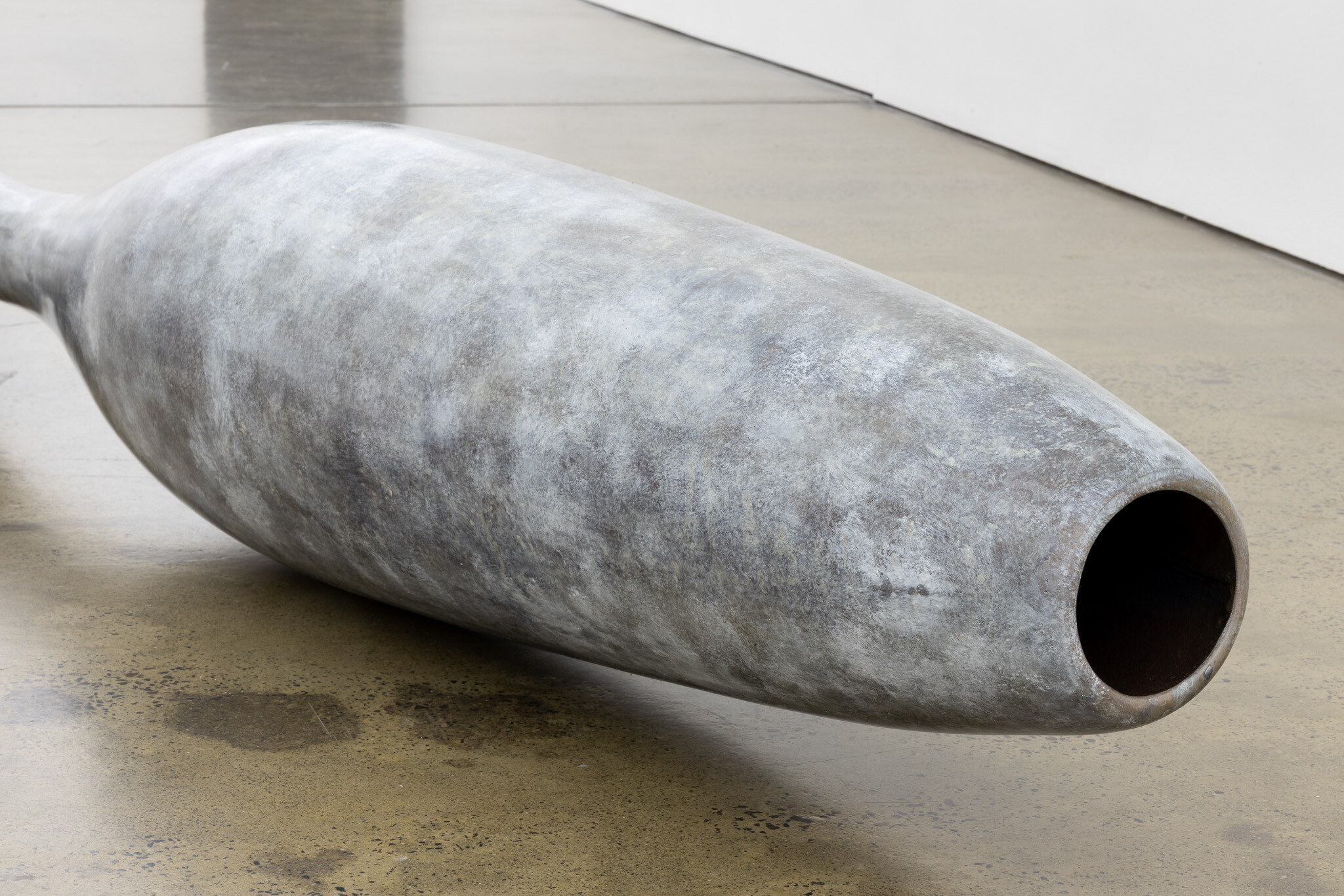 <p><strong>Hugo Blomley, </strong><em>Untitled</em>, 2026. Patinated bronze, unique, 40 x 275 x 40 cm. Photo: Nicholas Mahady</p>