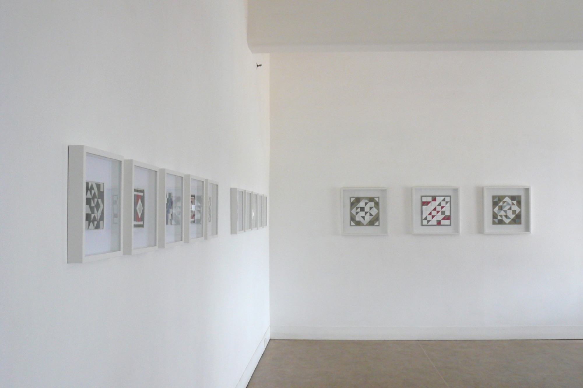 Isabel DAVIES, <em>Recent geometric constructions</em>, 2017 — 2019, installation view, Stephen McLaughlan Gallery © Isabel Davies. Courtesy Stephen McLaughlan Gallery.