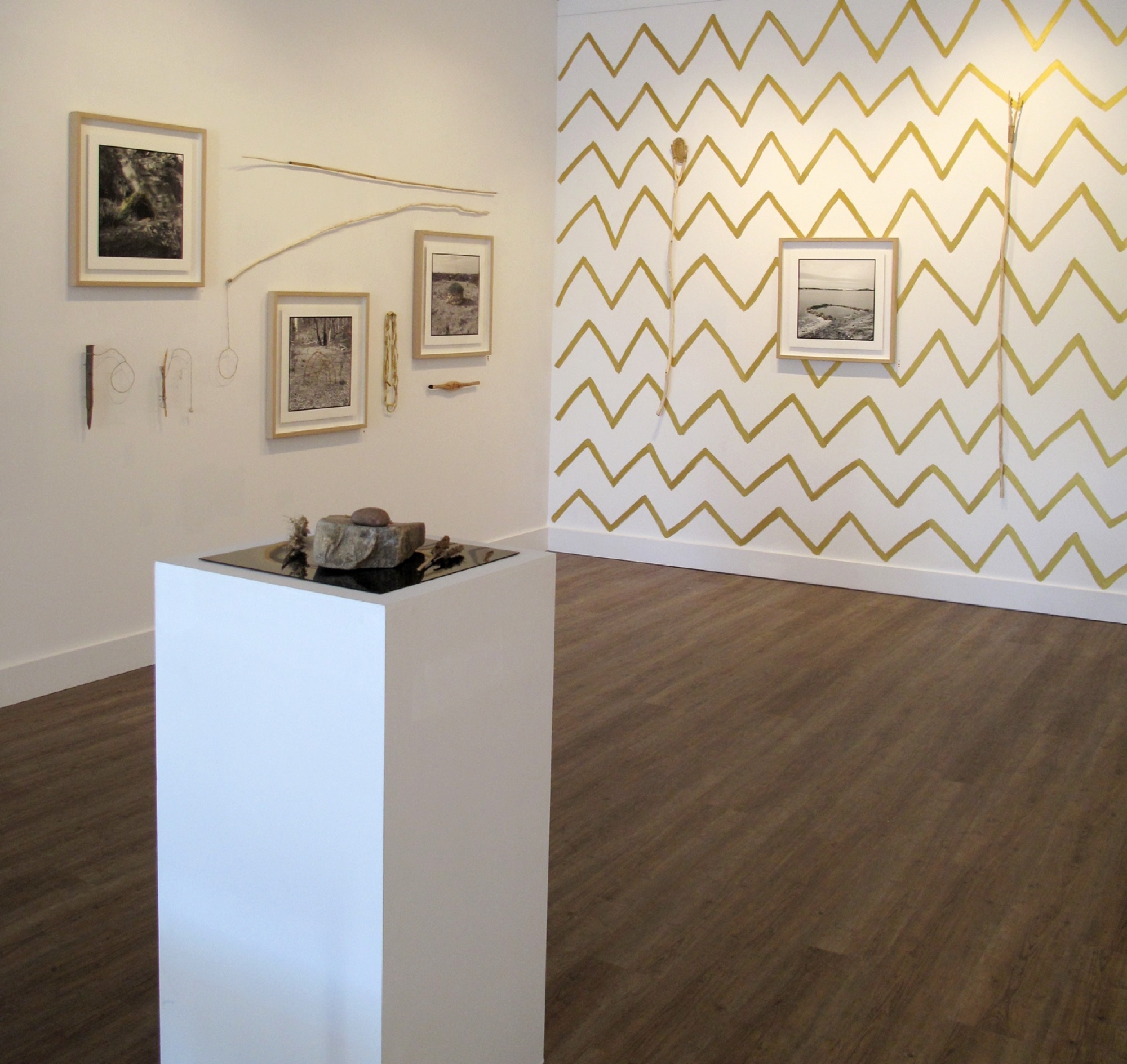 James Tylor, <em>un-resettling</em>, 2017, installation view. Courtesy the artist and Vivien Anderson Gallery