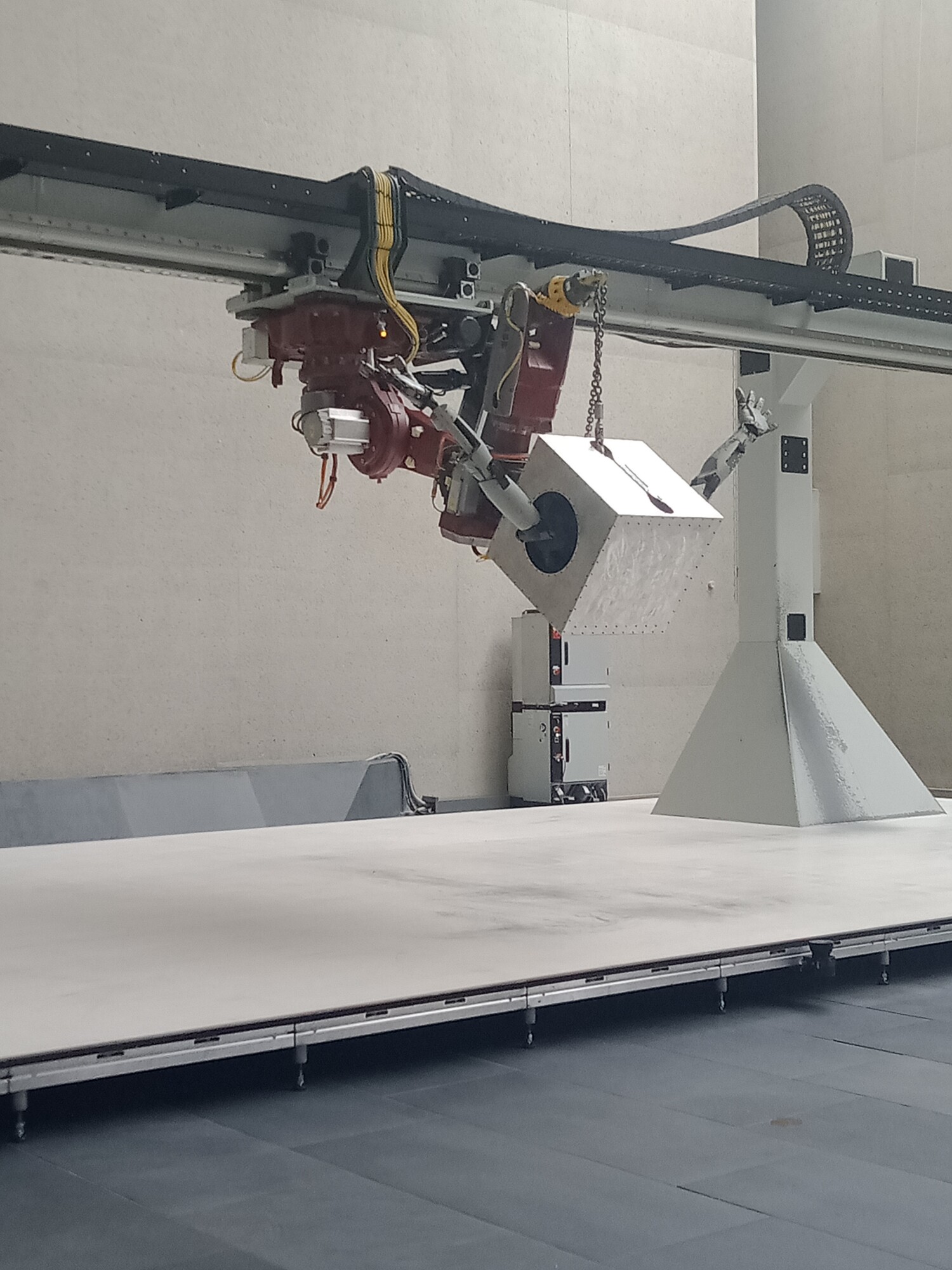 Jordan Wolfson, <em>Body Sculpture</em> (detail), 2023, National Gallery of Australia Kamberri/Canberra, purchased 2019. © Jordan Wolfson. Courtesy Gagosian, Sadie Coles HQ, and David Zwirner. Photo: Victoria Perin