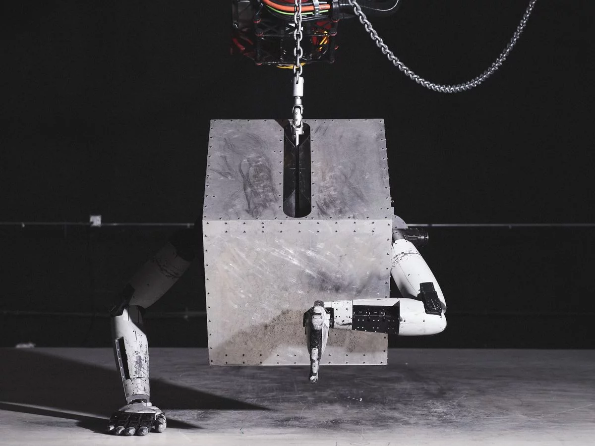 Jordan Wolfson, <em>Body Sculpture</em> (detail), 2023, National Gallery of Australia Kamberri/Canberra, purchased 2019. © Jordan Wolfson. Courtesy Gagosian, Sadie Coles HQ, and David Zwirner. Photo: David Sims