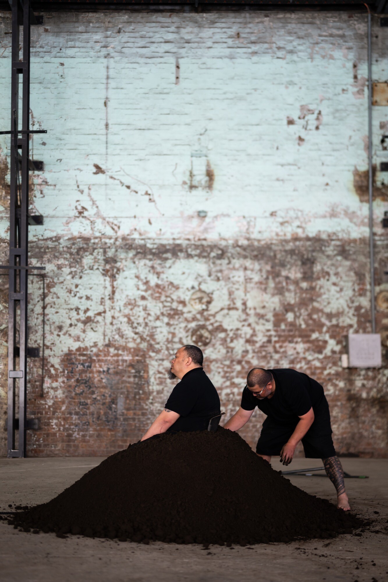 <p>Kalisolaite ‘Uhila, <em>Kelekele Mo’ui </em>(Living Soil),<em> </em>Carriageworks, Sydney Contemporary, Gadigal Country, Sydney, 14 September 2025, image courtesy the artist. Photo: Wel Nel</p>