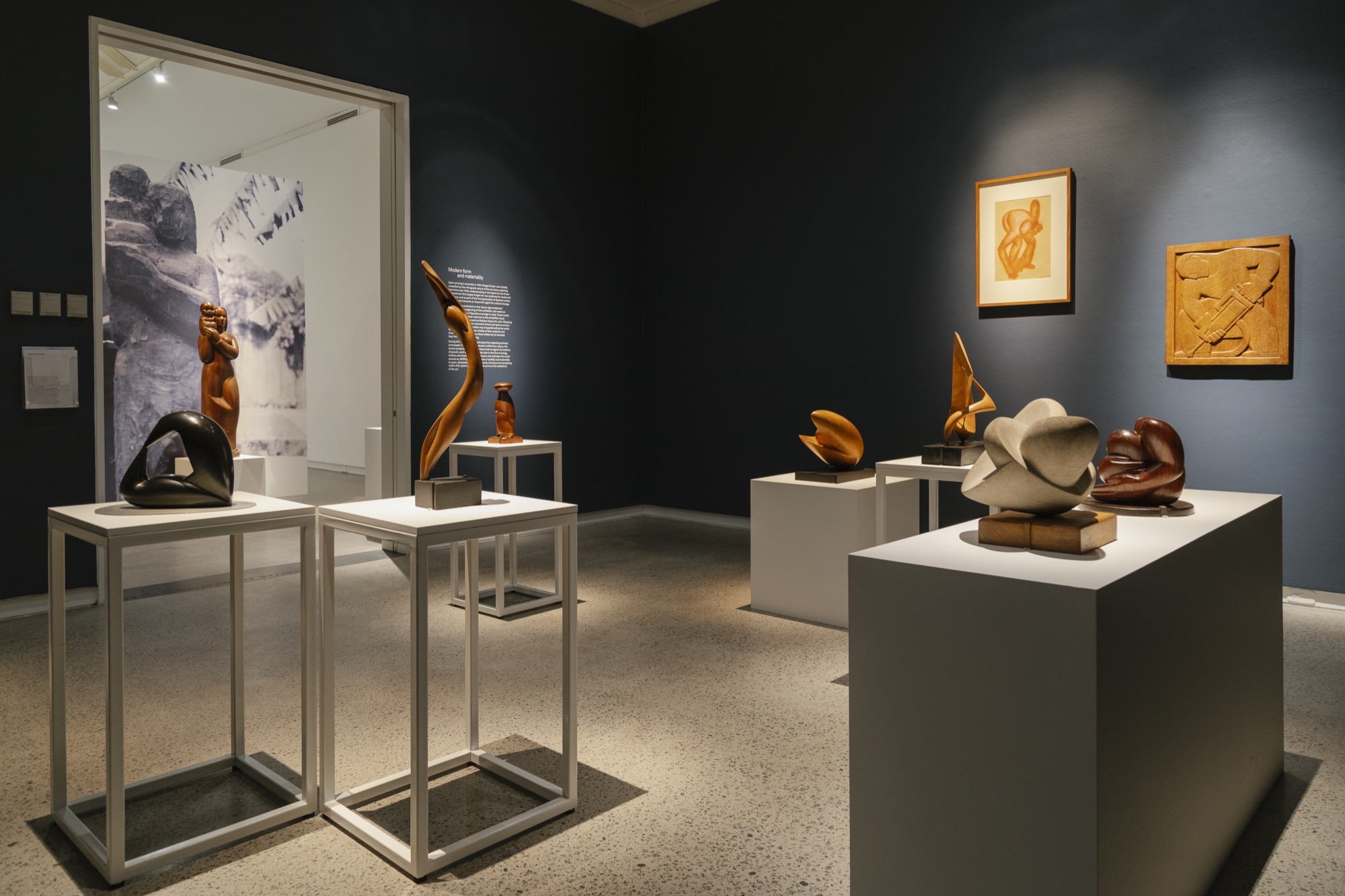 Installation view, Margel Hinder: Modern in Motion, Heide Museum of Modern Art, with carvings from the 1930s-1940s.