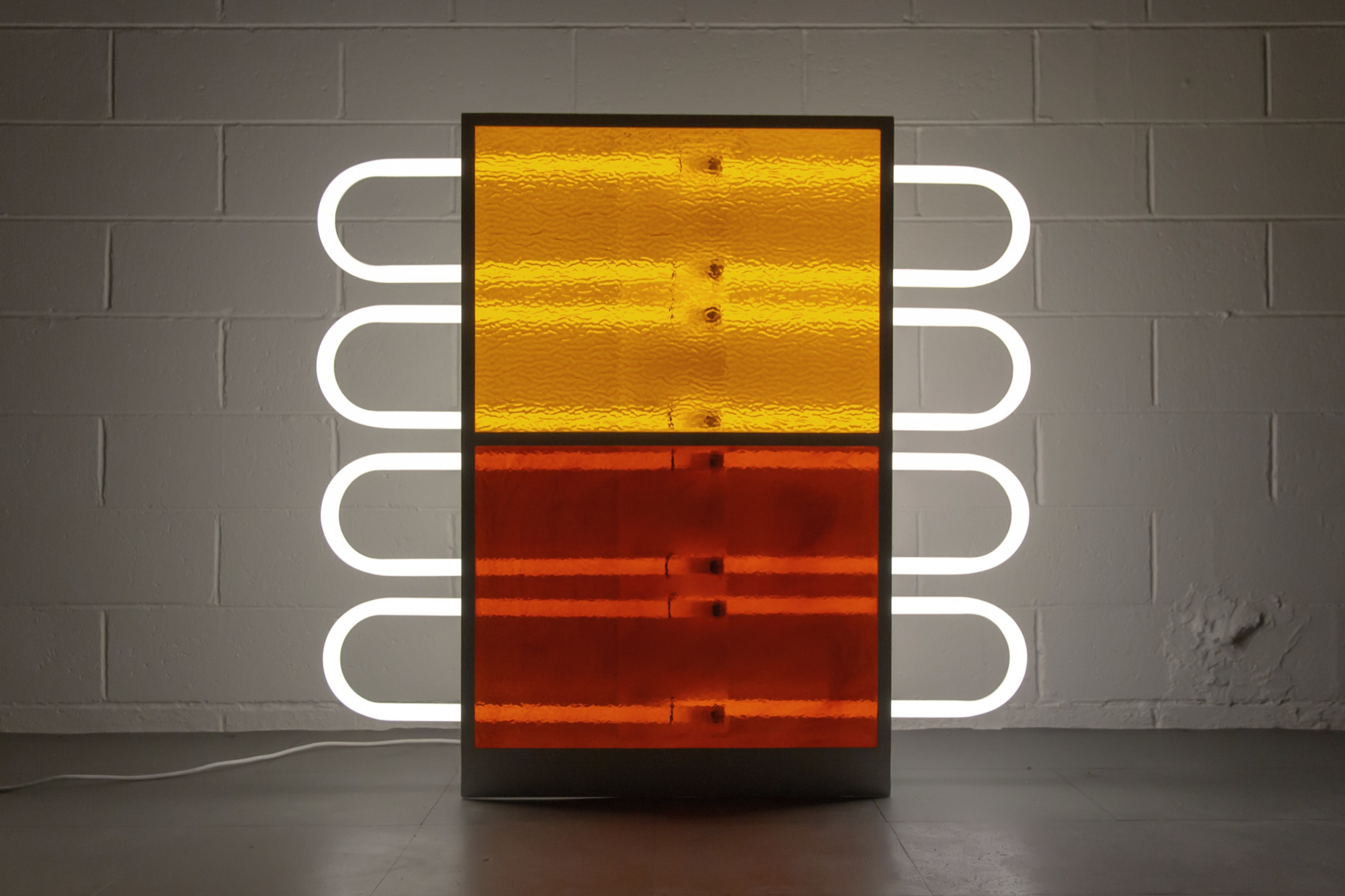 Meagan Streader, Rise, 2020. Steel, enamel paint, acrylic, glass, fluorescent lighting, electronic components, 115 x 95 x 16 cm.
