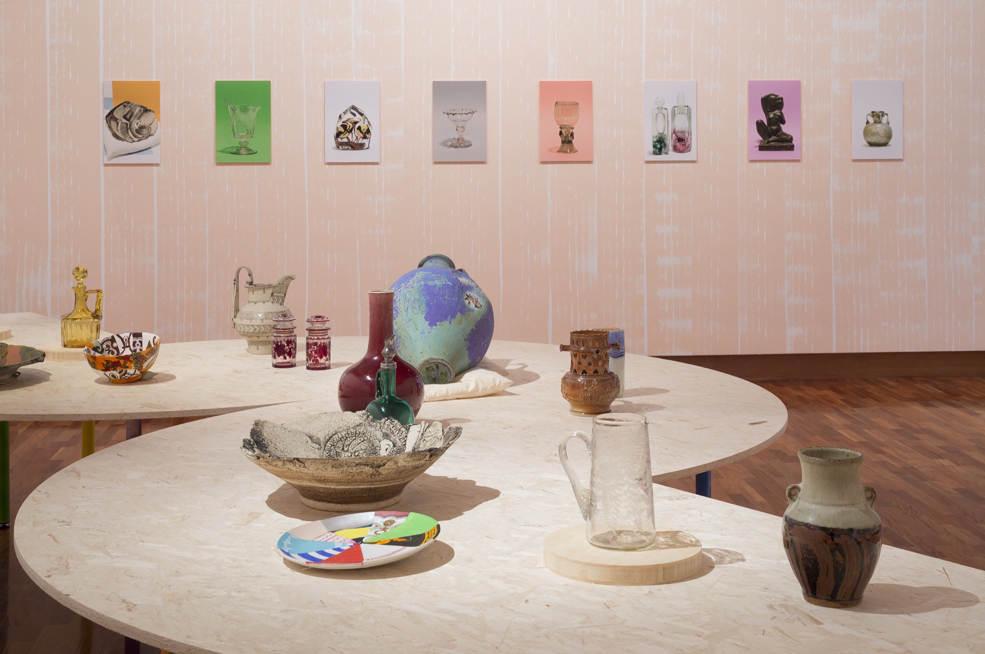 Meredith Turnbull, <em>Closer</em> 2018, installation view, Ian Potter Museum of Art, the University of Melbourne. Photographer: Christian Capurro.