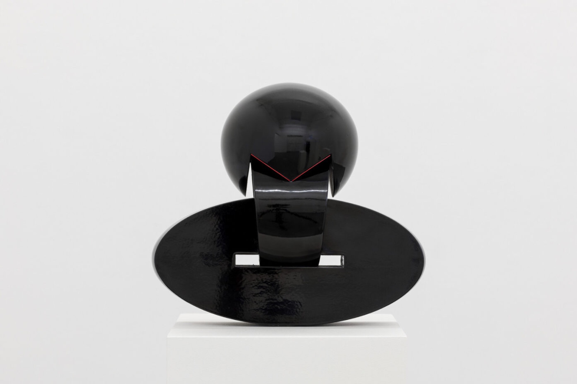 John Meade, <em>Liza Minelli Cabaret</em>, 2023, Nylon Multi Jet Fusion (MJF) print, auto enamel, Laminex, 32.7 x 26.8 x 23.6cm. Courtesy of the artist and Sutton Gallery, Melbourne. Photo: Andrew Curtis