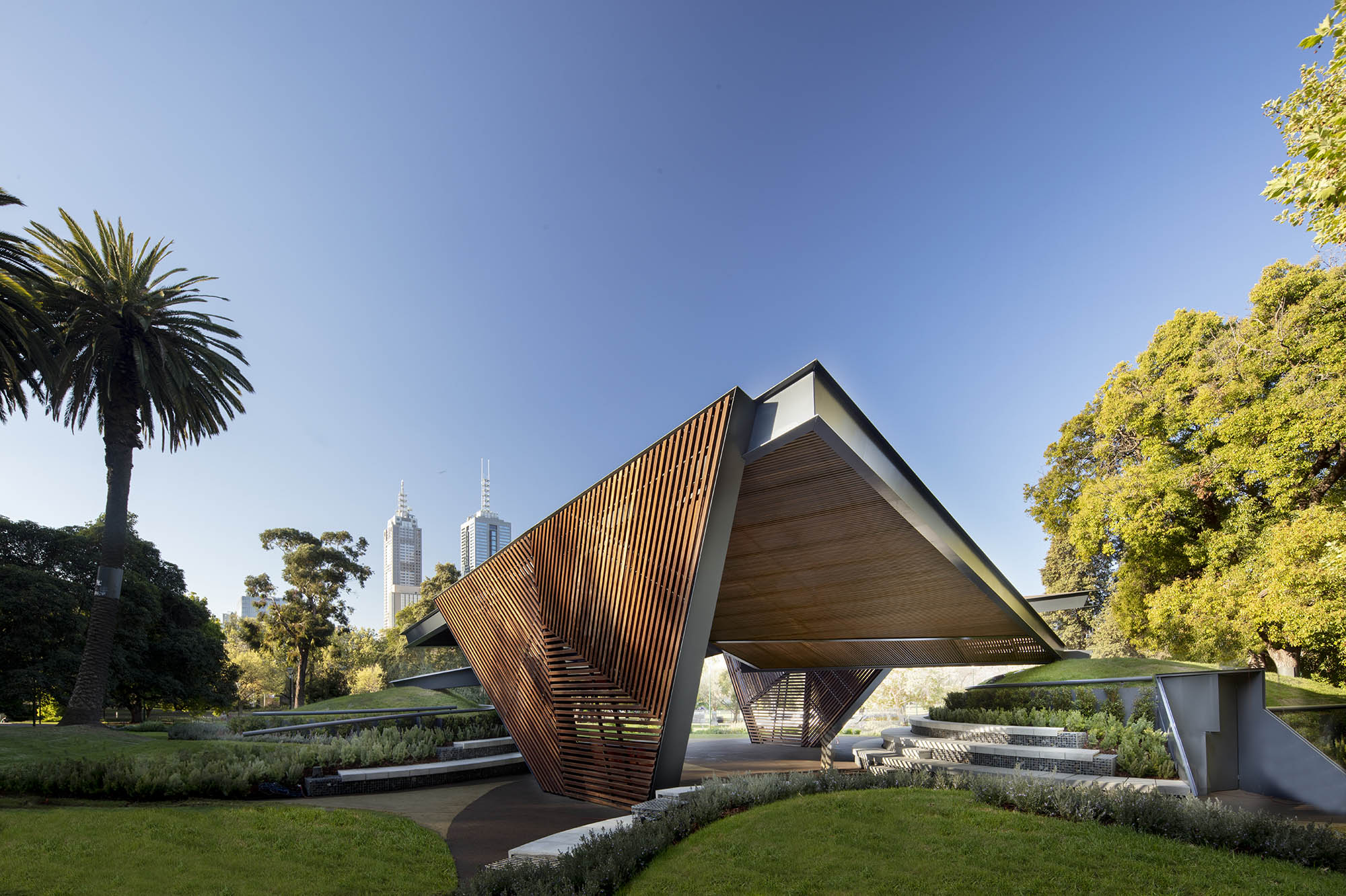MPavilion 5 by Carme Pinós in its original site in 2015. It opened at Monash University’s Peninsula campus in March 2023. Photo by John Gollings, courtesy of MPavilion.