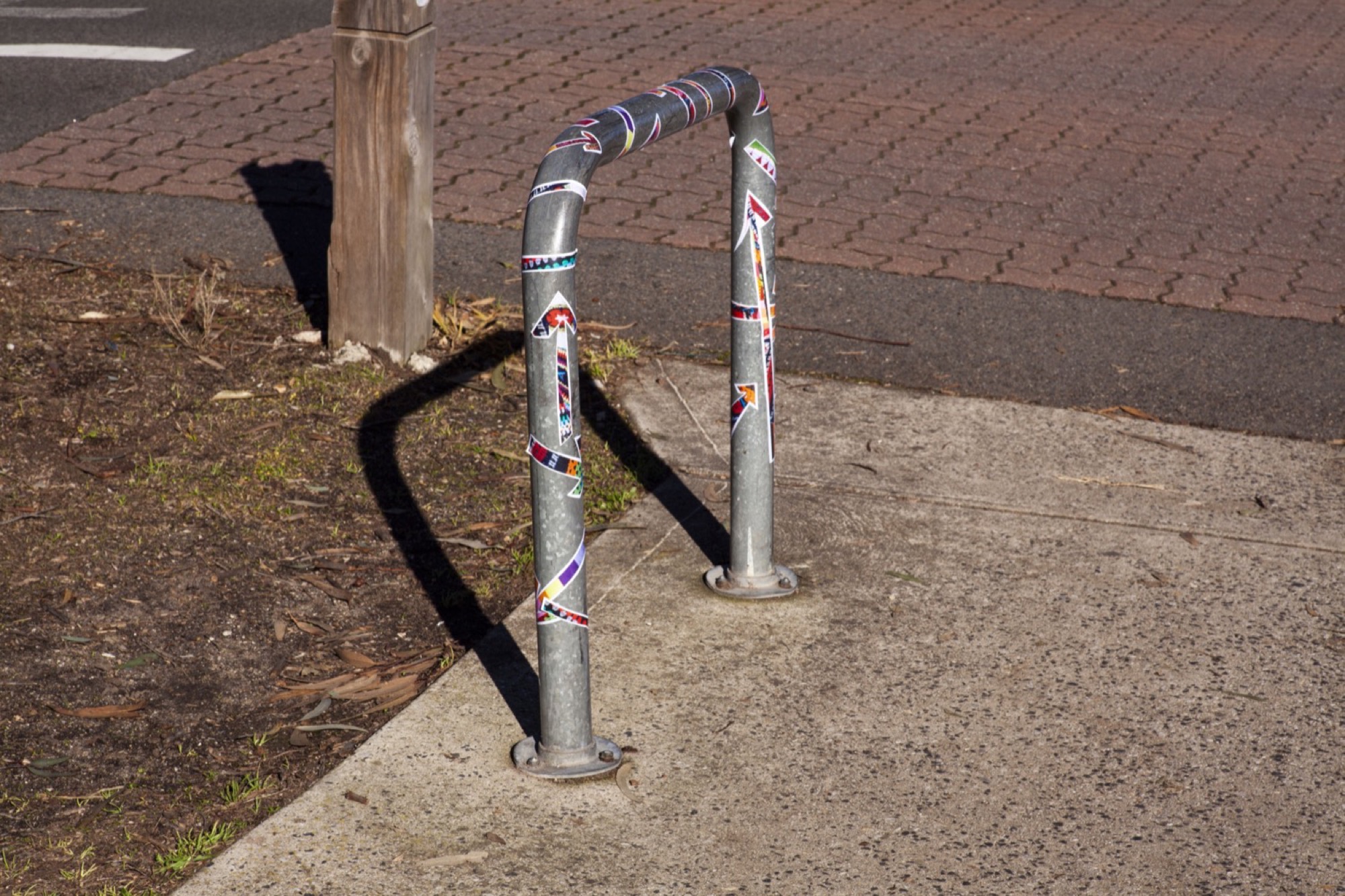 Babs Rapeport, <em>unattended suspicious objects,</em> 2021, On the path. Photo: Naveed Farro