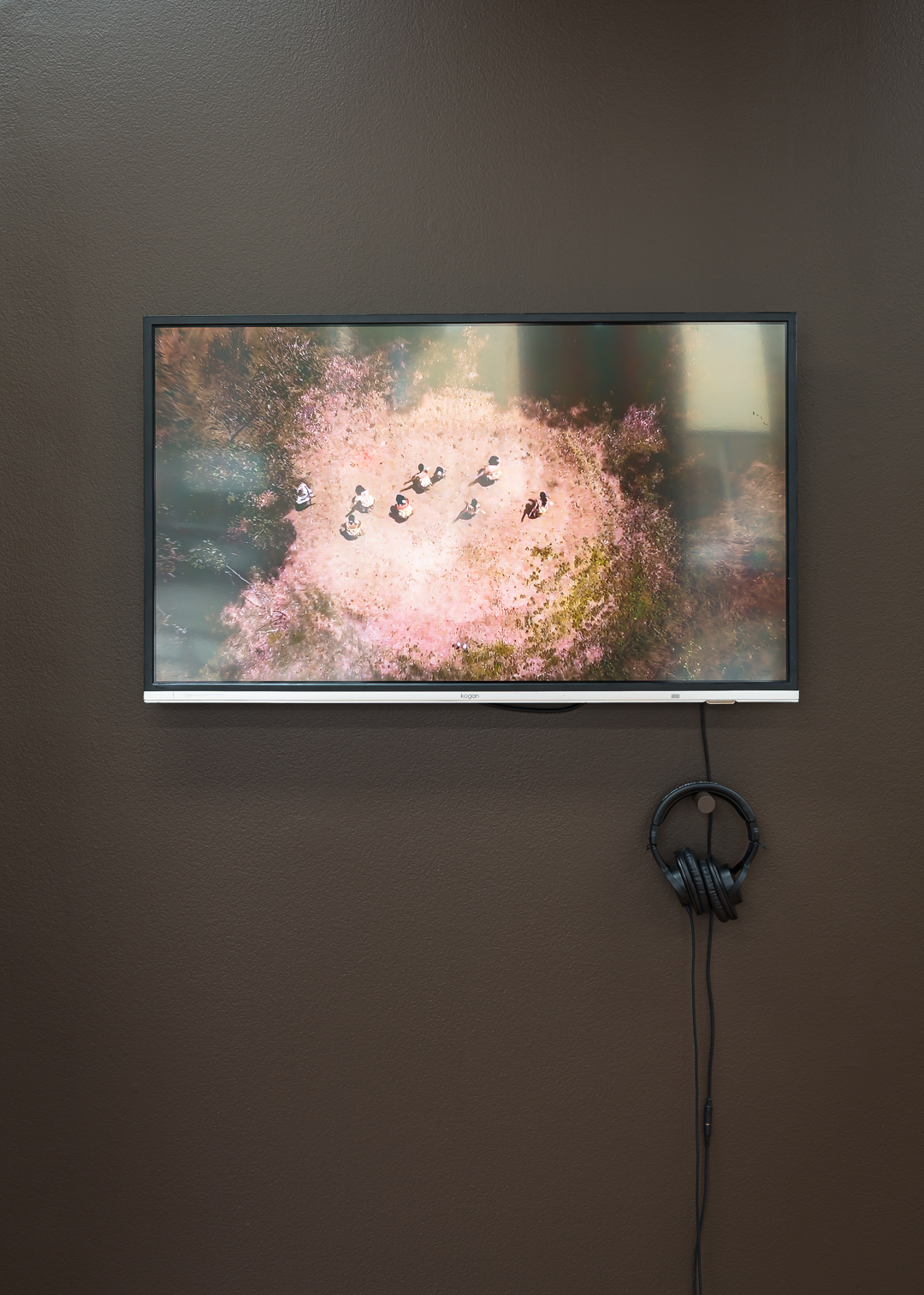 Installation view: Jannawi Dance Clan, <em>Korrobori Ancestral Spirit (Women)</em>, 2020, single-channel video, 6 min 11 sec. Photo: Document Photography.