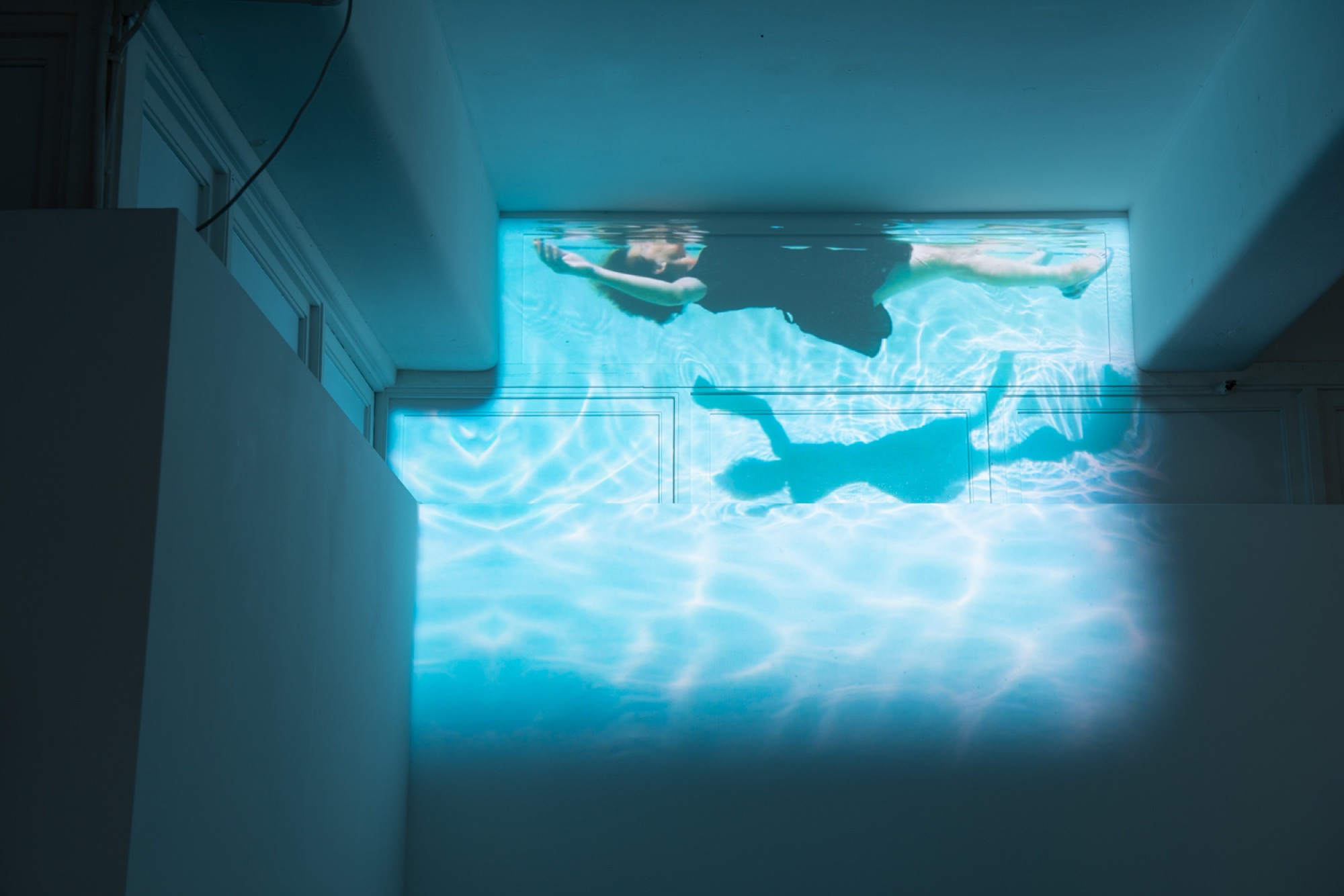 Yandell Walton, <em>Submerged</em>, 2017. Projection installation, continuous loop. Installation view, BLINDSIDE Gallery, Melbourne. Photograph Nick James Archer