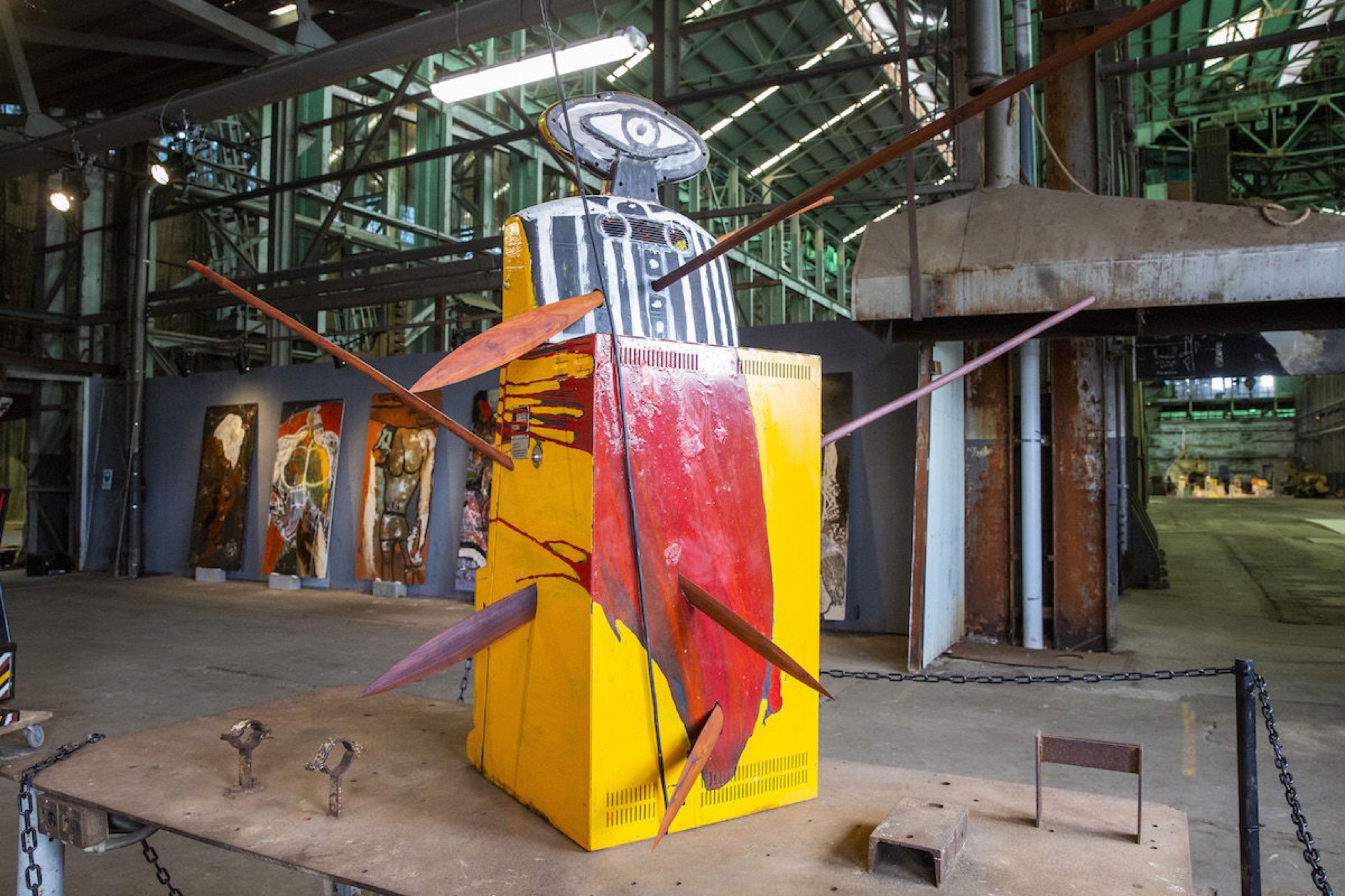 Tennant Creek Brio, One Eyed Man, mixed media on repurposed pokie machine, handmade spears, single-channel digital video, colour, sound. Filmed and edited in collaboration with Lévi McLean. Photo by Jenny Evans/Getty Images.